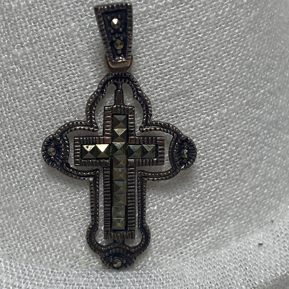 Vintage Sterling Silver 925 Ornate‎ Cross Religious Pendant Charm Necklace